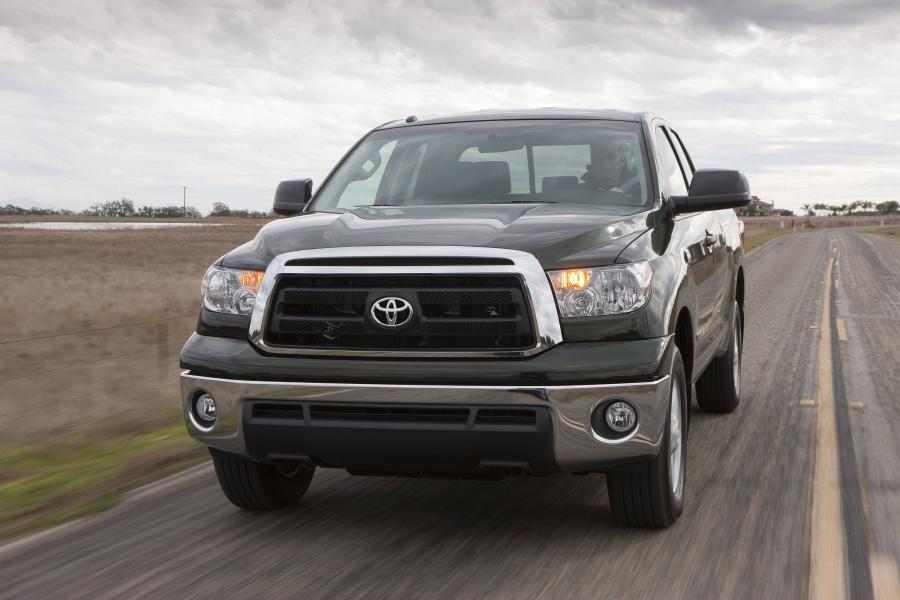  Toyota Tundra CrewMax Platinum Package 2010 года  (фото 32 из 32)